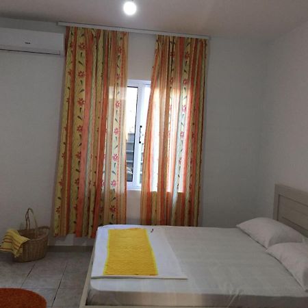 VlorëCosyy Houseアパートメント エクステリア 写真